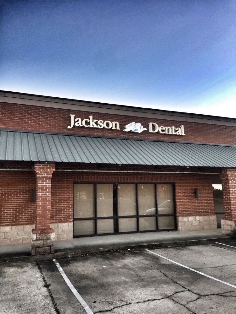 Courthouse Place: 2655-2659 Lakeland Drive, Flowood, MS 39232